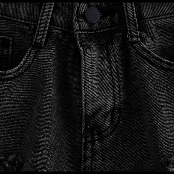 ♥️Dark Grey Distressed Denim Shorts♥️ - Picture 3 of 5